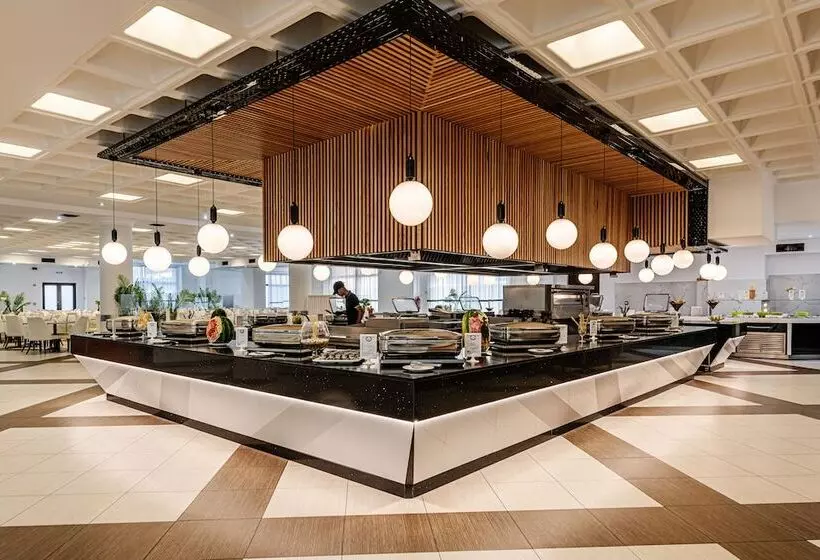 هتل Caretta Beach Resort & Waterpark