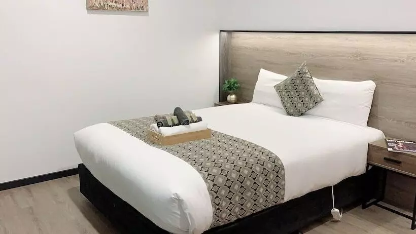 Elm Motel