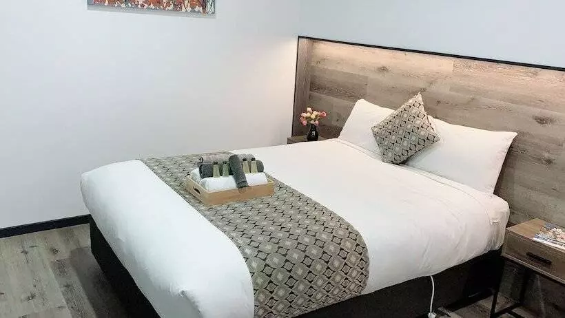 Elm Motel
