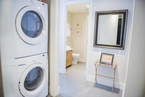 Executive Suites By Roseman - Luna