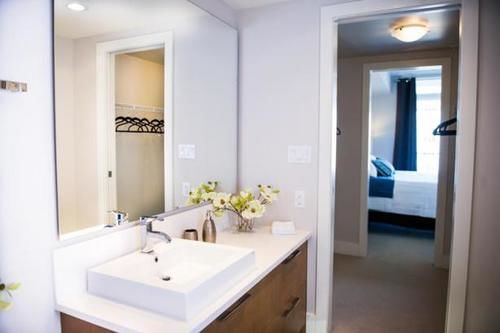 Executive Suites By Roseman - Luna