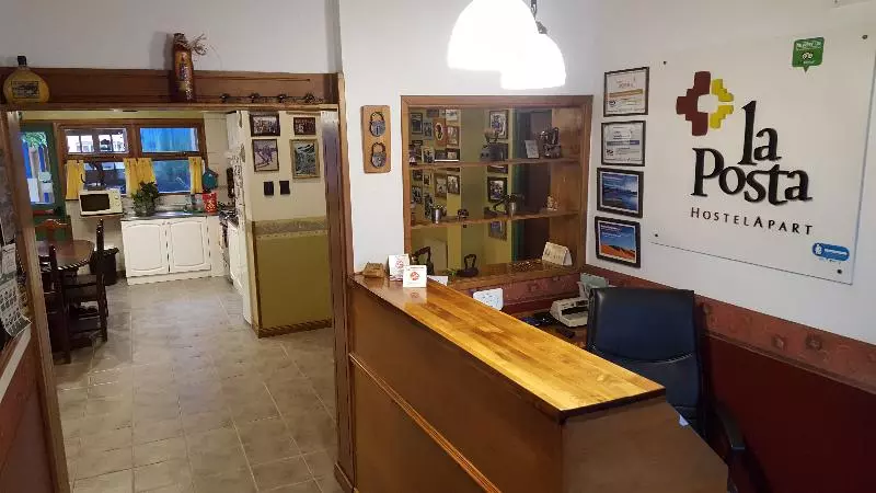簡易ホテル La Posta Apart
