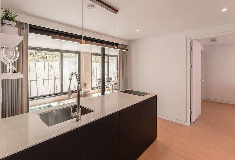 Hotel Albescent Pool Villa