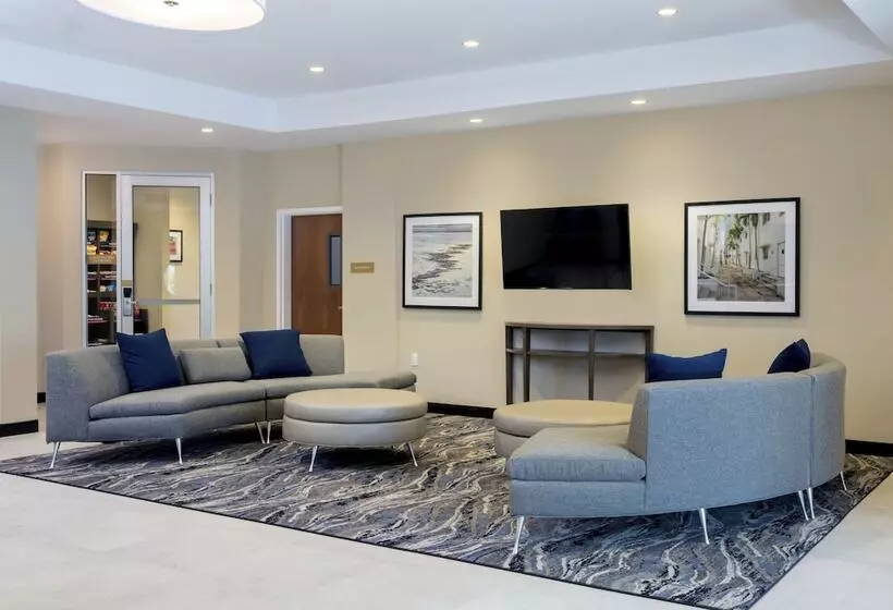 Hotelli Candlewood Suites   Miami Exec Airport   Kendall, An Ihg
