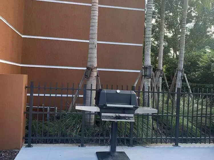 Hotelli Candlewood Suites   Miami Exec Airport   Kendall, An Ihg