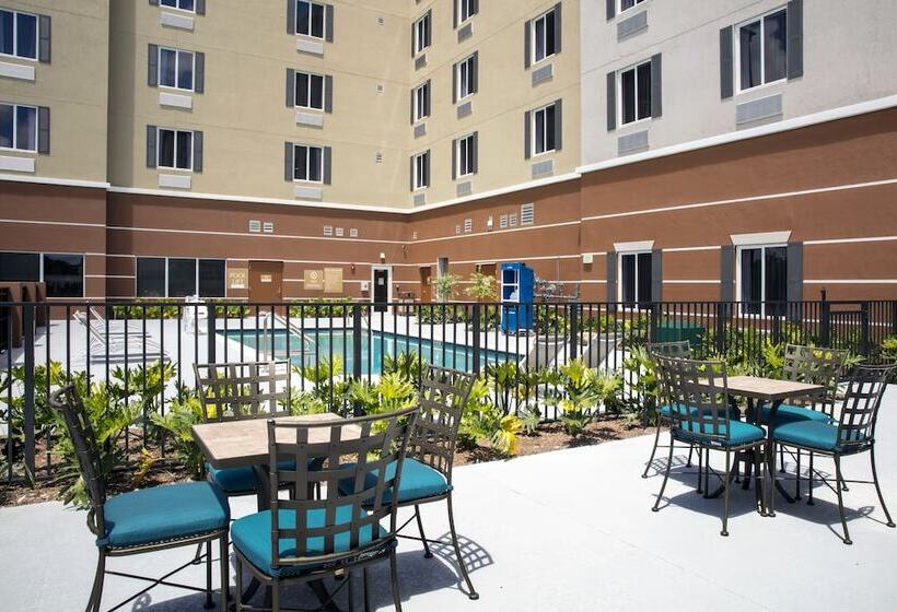 בית מלון כפרי Candlewood Suites   Miami Exec Airport   Kendall, An Ihg