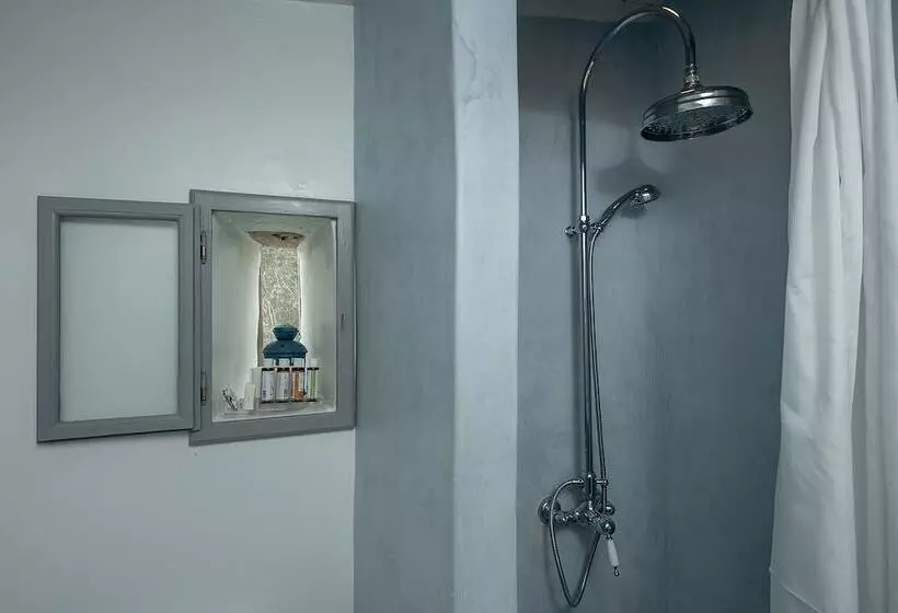 Hotelli Four Seasons Hydra Luxury Suites