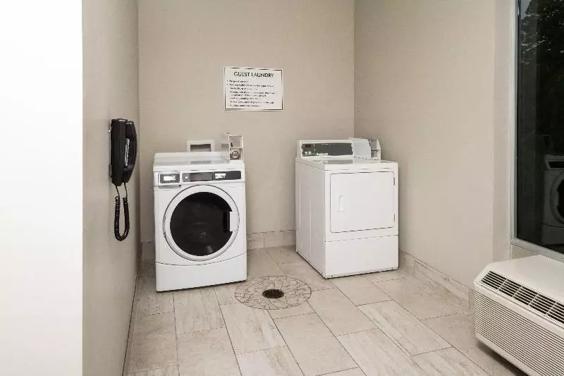 Hotelli Holiday Inn Express & Suites Memphis Arpt Elvis Presley Blv, An Ihg