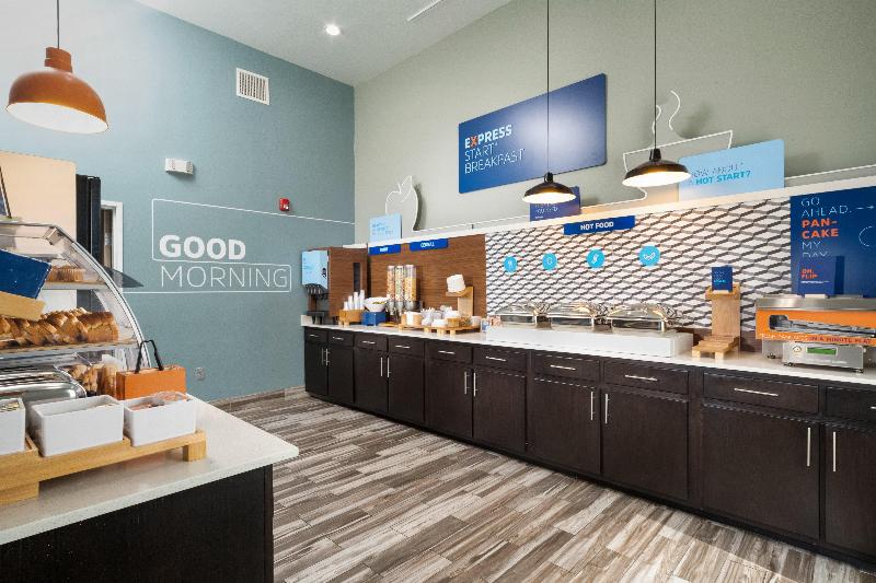 فندق Holiday Inn Express & Suites Memphis Arpt Elvis Presley Blv, An Ihg