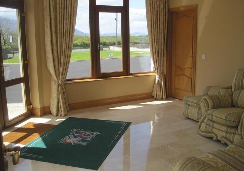 בית מלון כפרי Killarney House