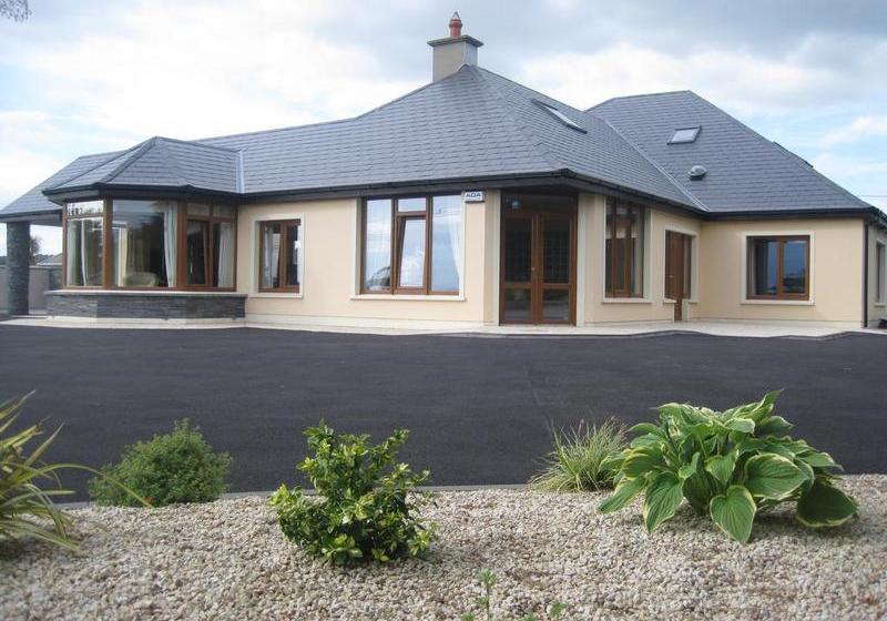 בית מלון כפרי Killarney House