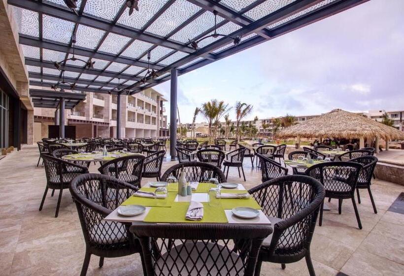 هتل Royalton Bavaro, An Autograph Collection Allinclusive Resort & Casino