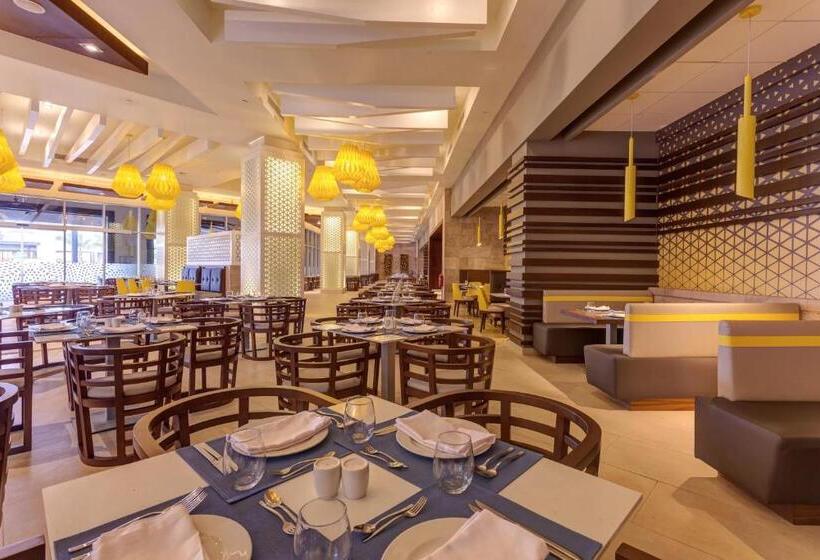 هتل Royalton Bavaro, An Autograph Collection Allinclusive Resort & Casino