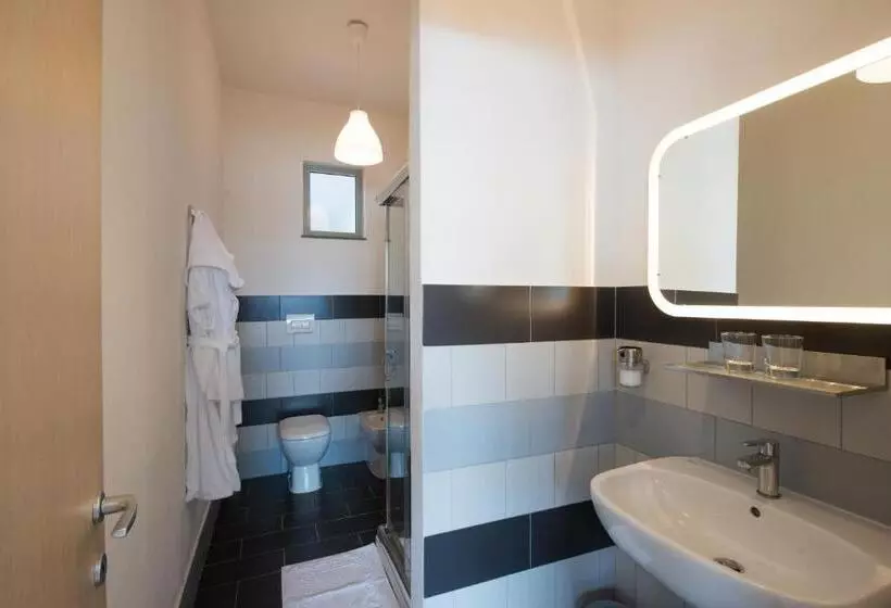 Levante Residence