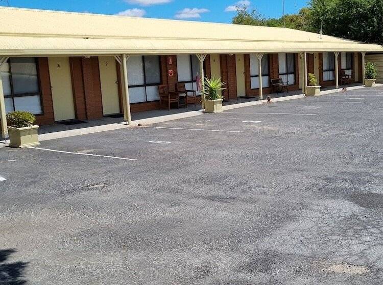 מוטל Country Roads Motor Inn Naracoorte