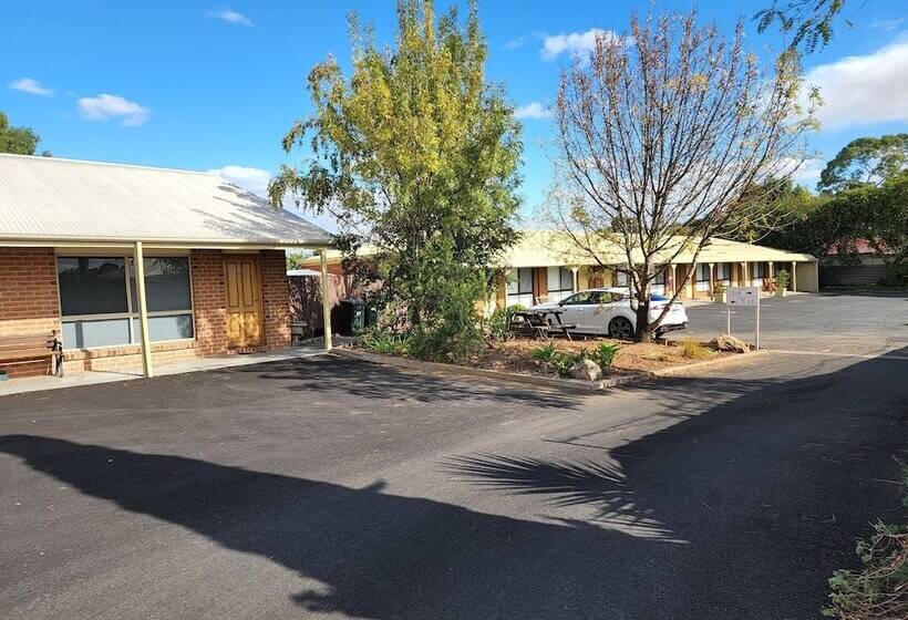 מוטל Country Roads Motor Inn Naracoorte