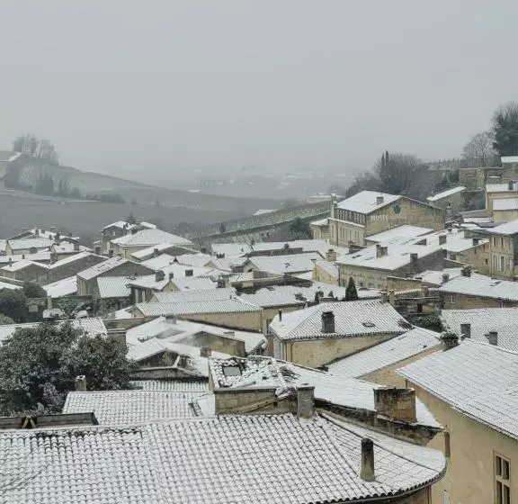 Majatalo La Maison Colline