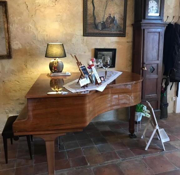 بنسيون La Maison Colline