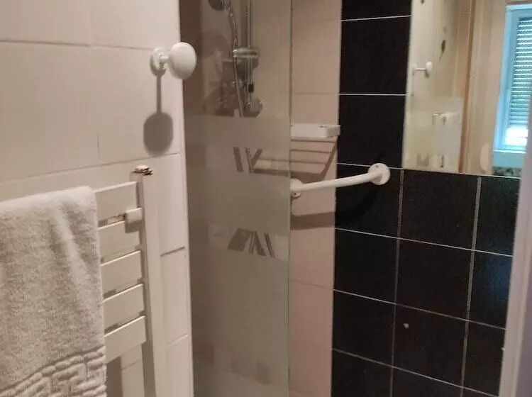 Majatalo La Maison De Verotte