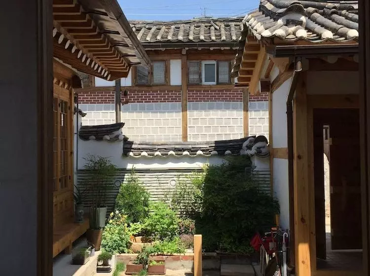 پانسیون Mon Oncle A Seoul
