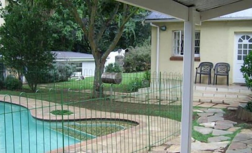 פנסיון Nutmeg Guest House