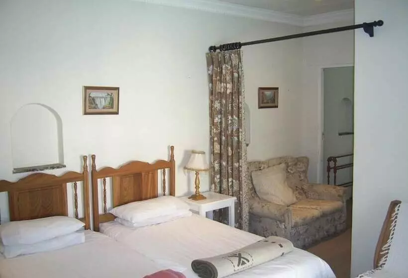 Majatalo Nutmeg Guest House