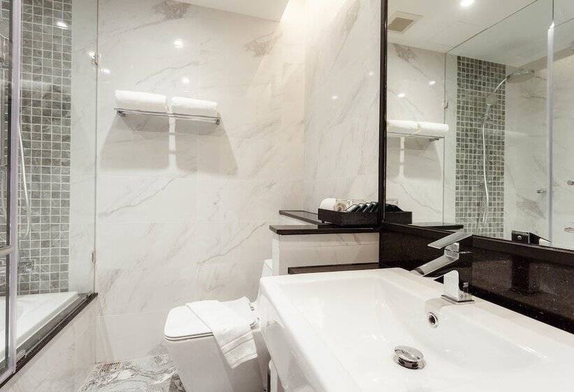 هتل The Marina Phuket