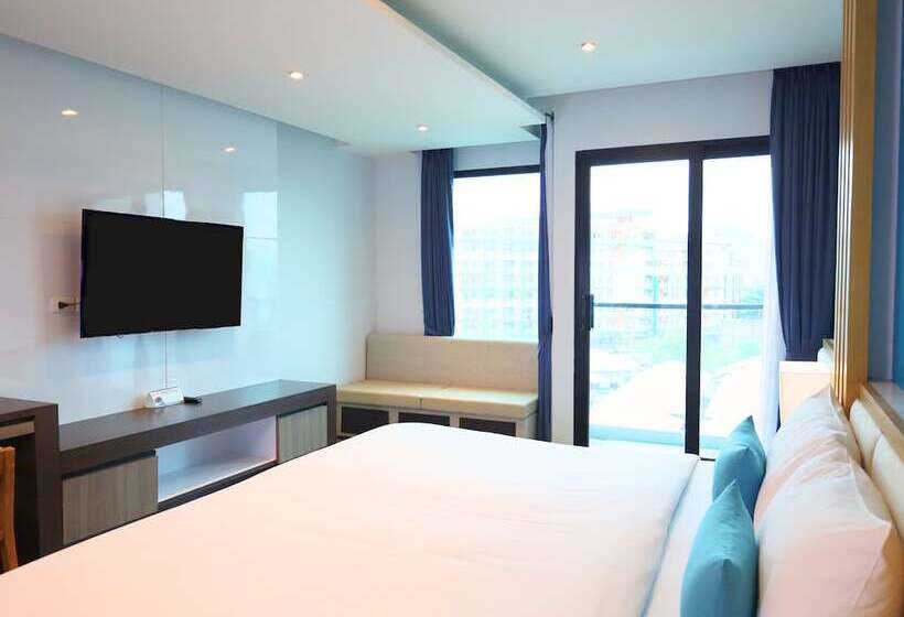 هتل The Marina Phuket