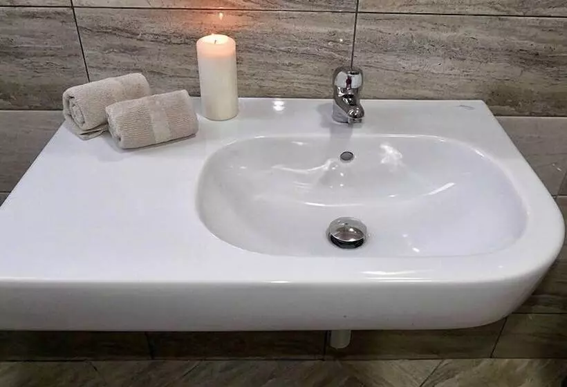 تختخواب و صبحانه Cairoli Exclusive Rooms & Suite