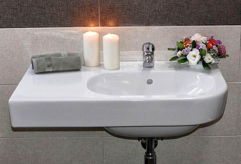 تختخواب و صبحانه Cairoli Exclusive Rooms & Suite