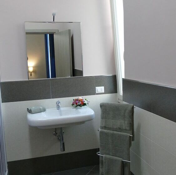 تختخواب و صبحانه Cairoli Exclusive Rooms & Suite