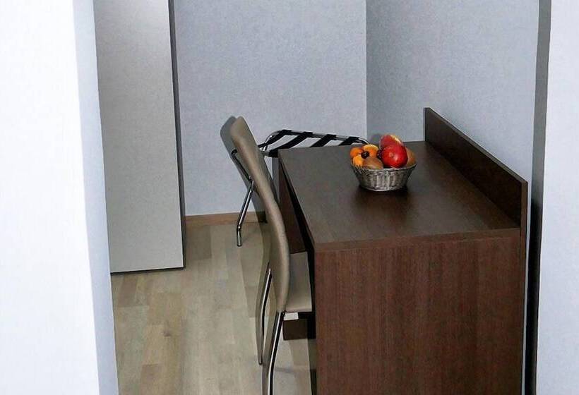 تختخواب و صبحانه Cairoli Exclusive Rooms & Suite