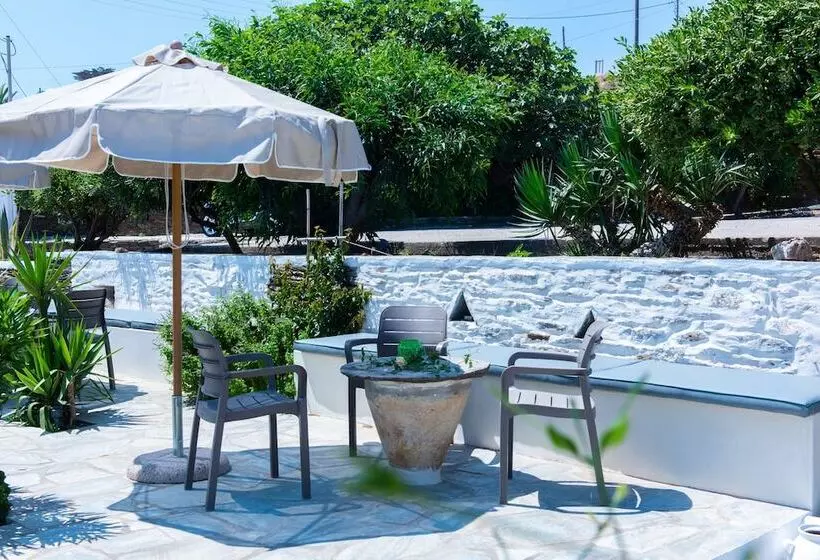 ベッドアンドブレックファースト Rooms & Apartments Archontou