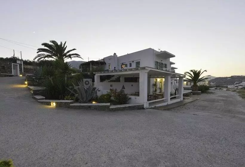 ベッドアンドブレックファースト Rooms & Apartments Archontou