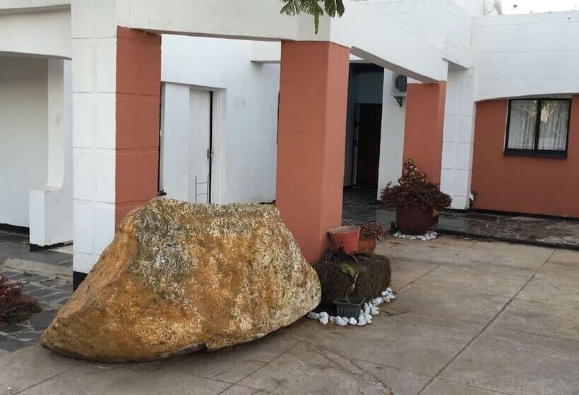 تختخواب و صبحانه Vintage View Guest House