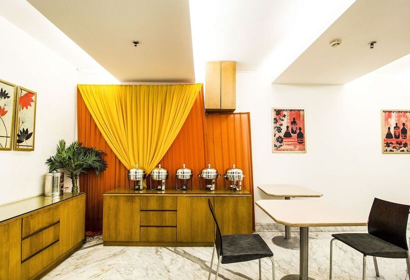 Fabhotel Raj Darbar Iffco