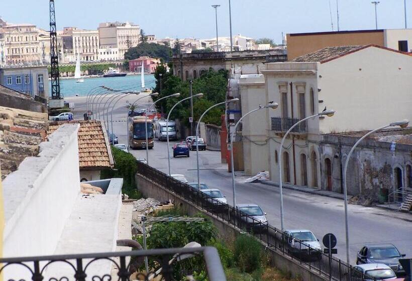 Hotel B&b Mare Di S. Lucia