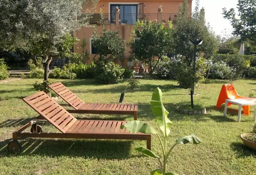 هتل B&b Villa Maria Giovanna