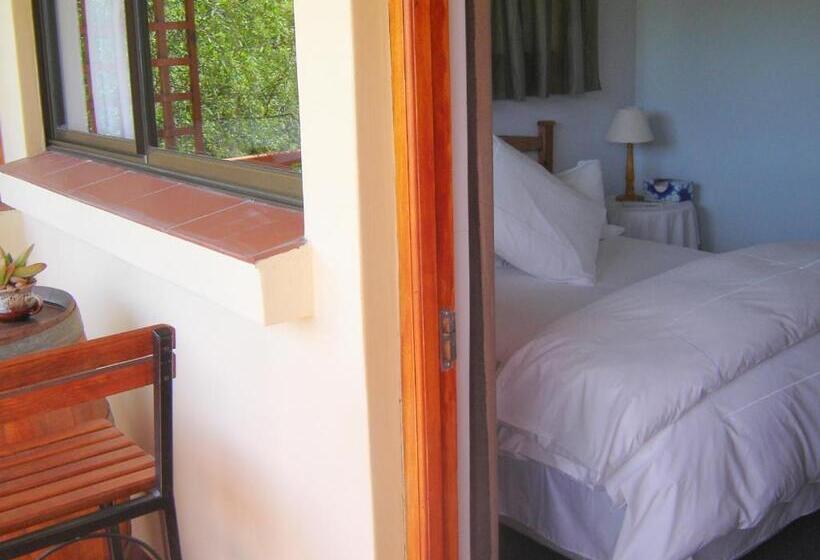 Hotel Cedar Lodge Guest House