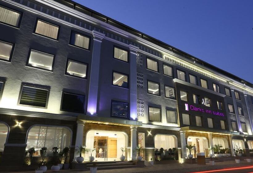 هتل Clarks Inn Suite Gwalior