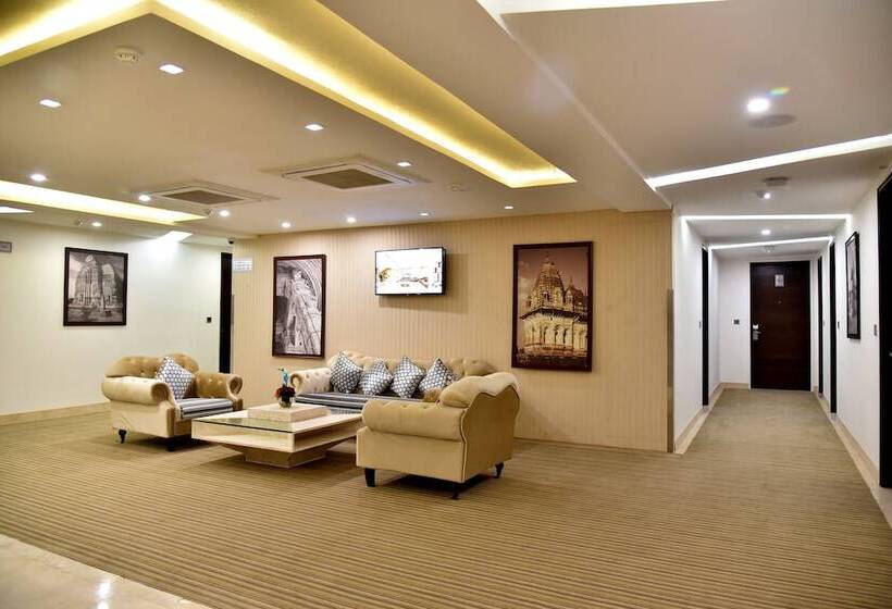 هتل Clarks Inn Suite Gwalior