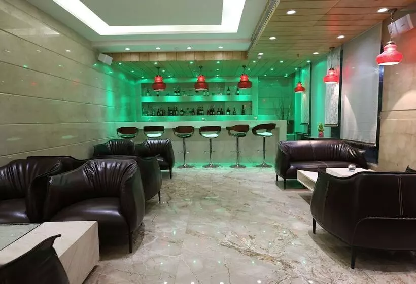 Hotelli Clarks Inn Suite Gwalior