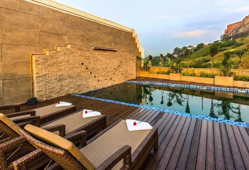 Hotelli Clarks Inn Suite Gwalior