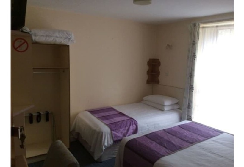 호텔 Clon Ross Guesthouse