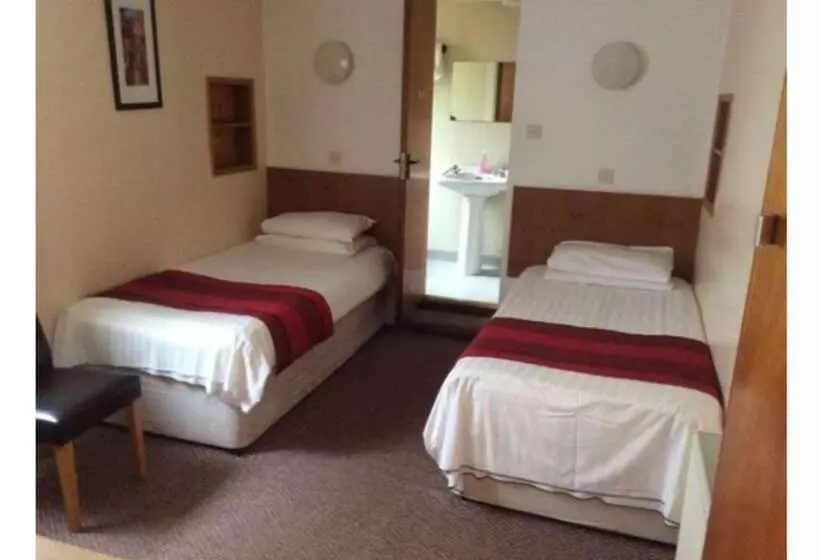 هتل Clon Ross Guesthouse