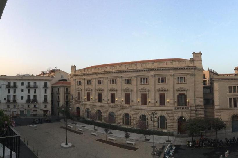 酒店 Cosmopolitan B&b