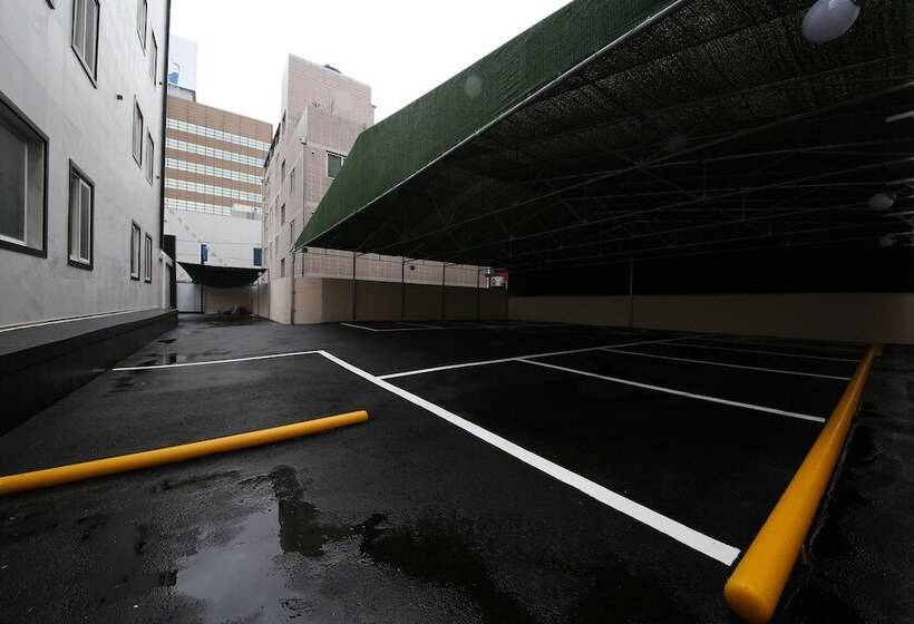 בית מלון כפרי Pohang Jukdo Market The Seven