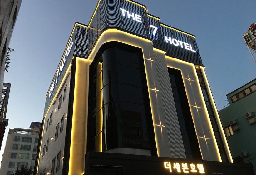 בית מלון כפרי Pohang Jukdo Market The Seven