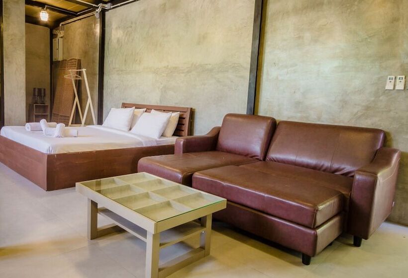 فندق Riverpool Resort