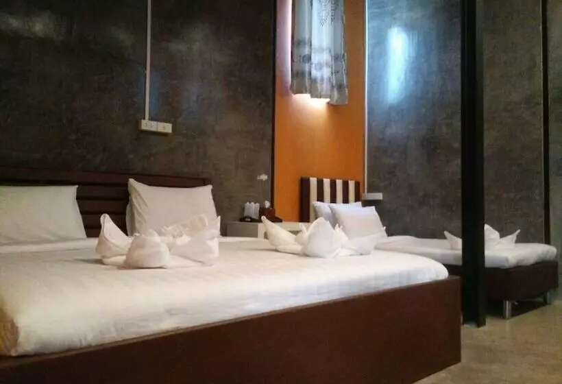 هتل Riverpool Resort
